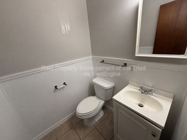 Building Photo - 2700 Brightwood Ct