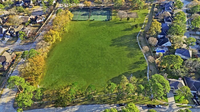 Building Photo - 14602 Cobre Valley Dr