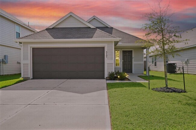 Building Photo - 5407 Briana Dee Dr