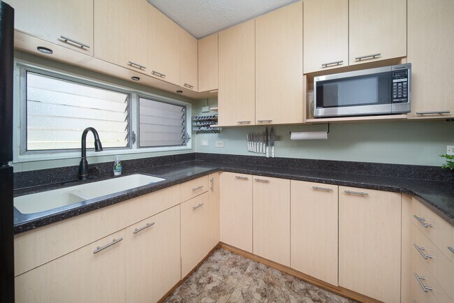 Building Photo - 92-751-751 Makakilo Dr