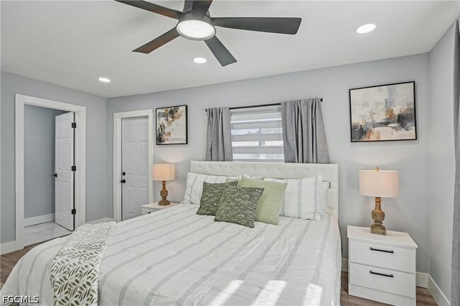 Building Photo - 92 Oak St