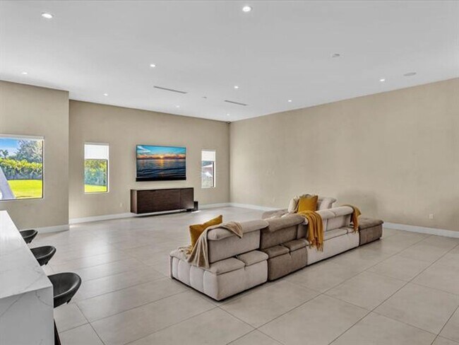 Building Photo - 6122 SW 173rd Way