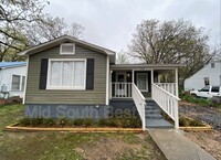 Building Photo - 1205 W 49th St