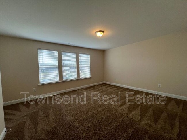 Building Photo - 4411 Low Oak Ct