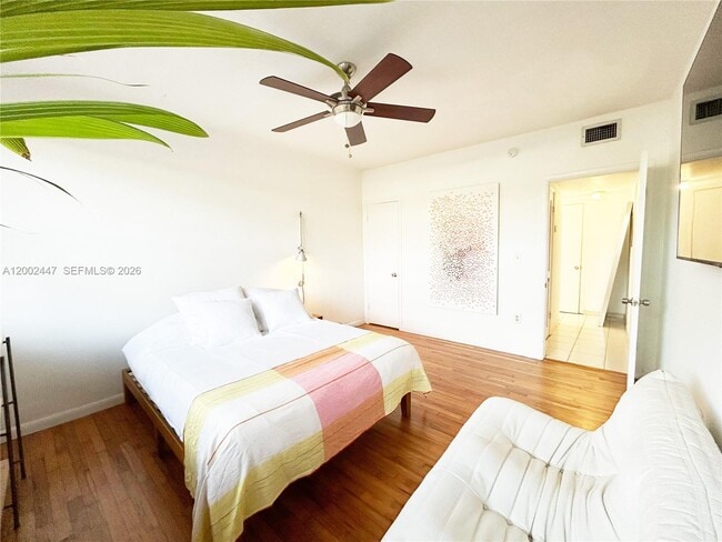 Building Photo - 1255 Marseille Dr