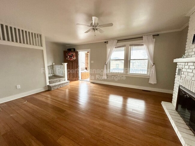 Building Photo - 1112 Kelton Ave