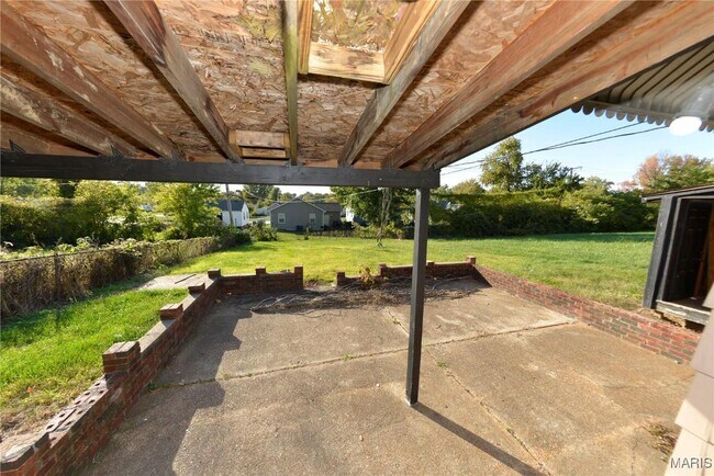 Building Photo - 6127 Shillington Dr