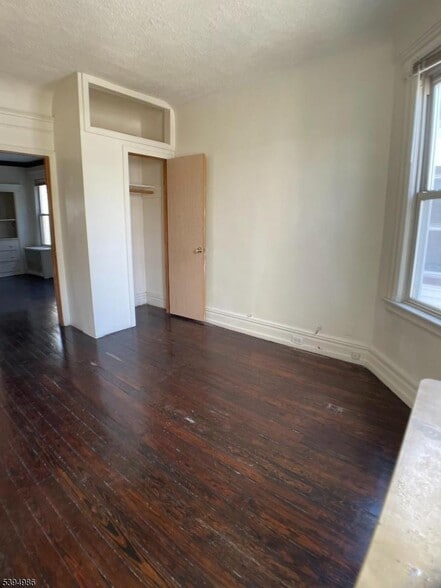 Main Br View II - 174 N 17th St