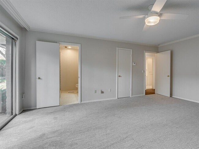 Building Photo - 2530 NW 62nd St