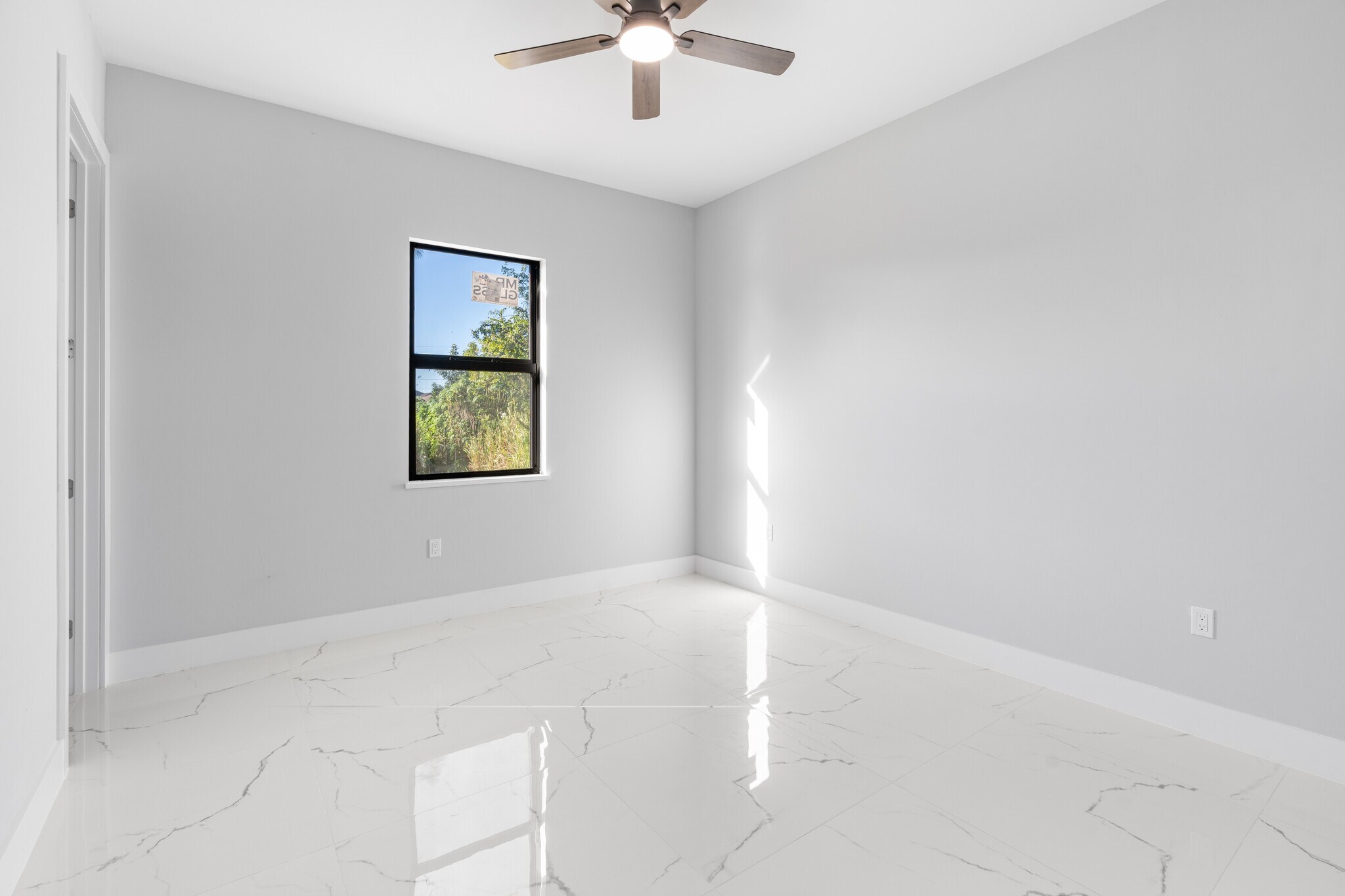 Building Photo - 2603 3rd St SW