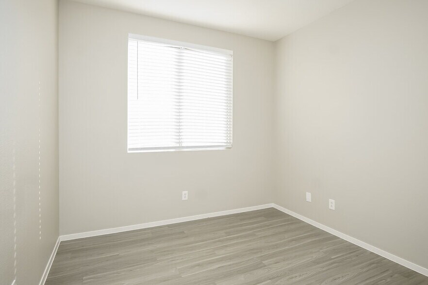 Building Photo - 1928 Caribou Creek Ct