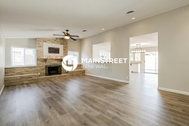 Building Photo - 4 Bedroom Pet-Friendly Home in LAS VEGAS, NV with Main Street Renewal