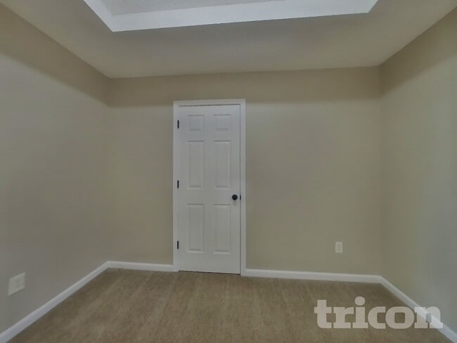 Building Photo - 4250 Donna Way