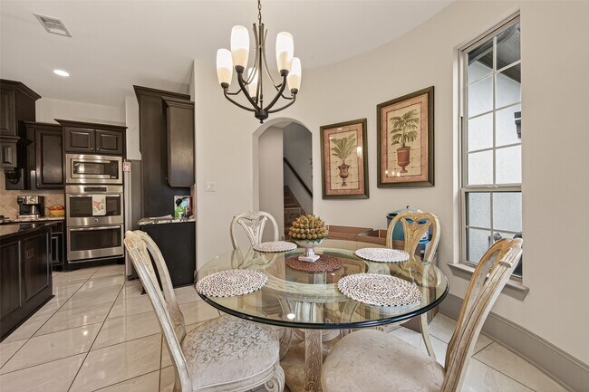 Building Photo - 2515 Avon Gate Ct