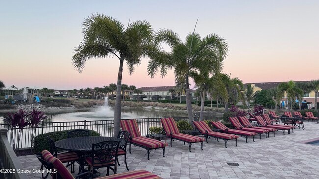 Building Photo - 759 Simeon Dr