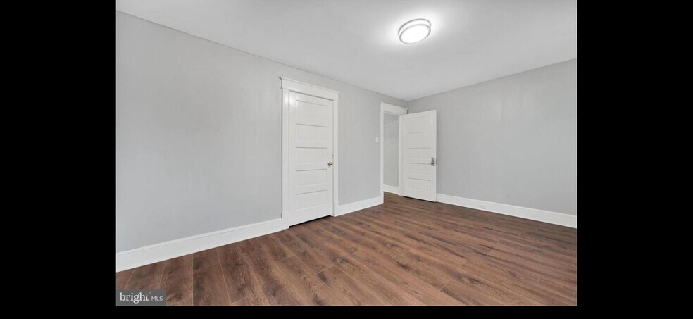 Building Photo - 1222 Greenwich St