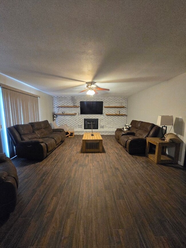 Building Photo - Fully  Furnished FLETC Rental Roswell, NM