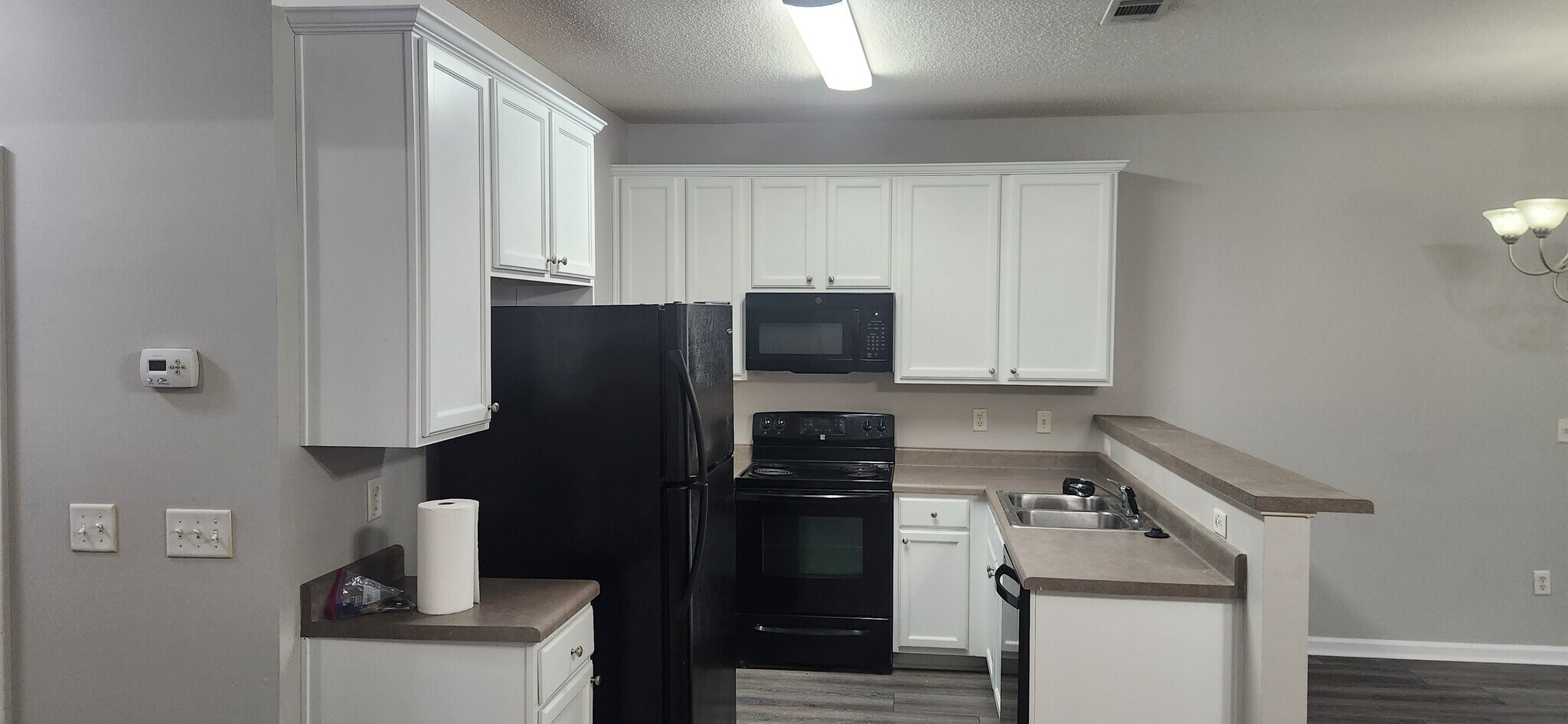 Building Photo - 7039 Chara Ln SW