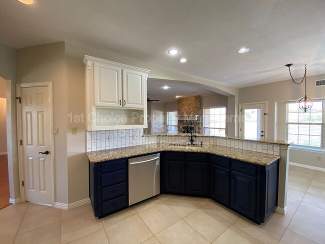 Building Photo - 112 Prairie Ridge Dr