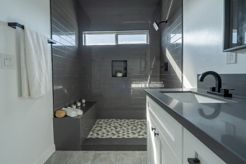 Building Photo - 140 N Carondelet St