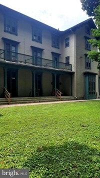 Building Photo - 12 S Filbert St