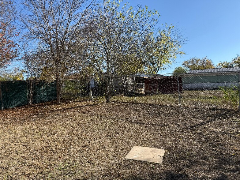 Building Photo - 538 Maddux St