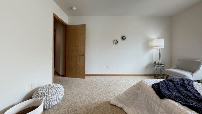 Building Photo - 1214 N 16th Ave