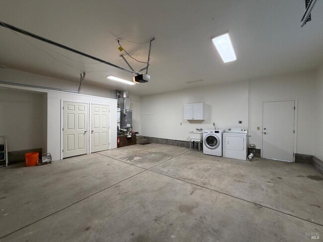 Building Photo - 378 Brey Rd