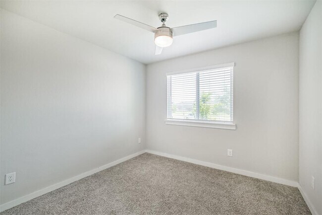 Building Photo - 12534 Newport Arch Ln