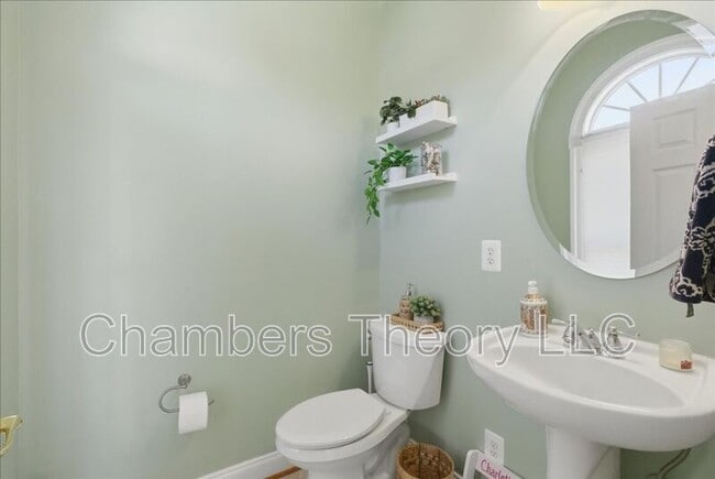 Building Photo - 8407 Chaucer House Ct