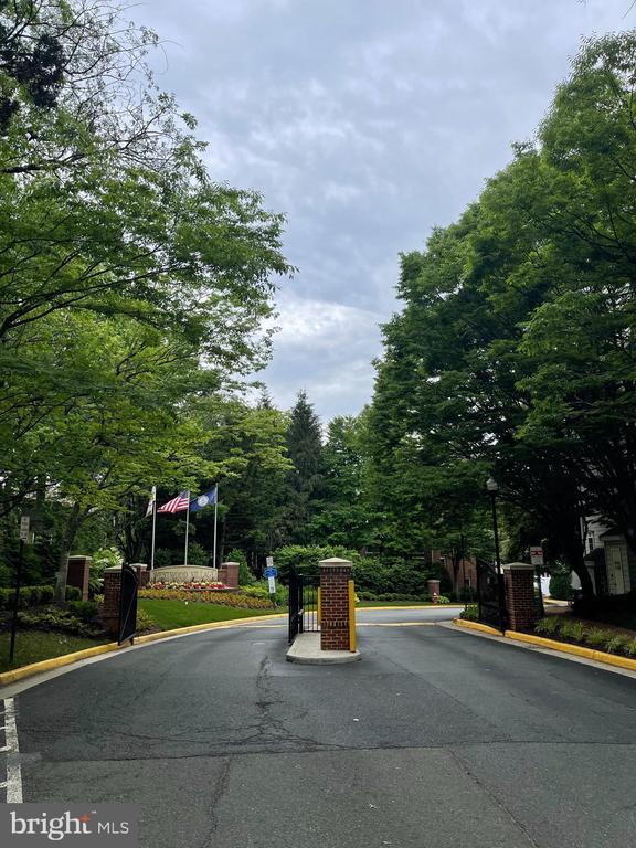 Building Photo - 1510 Northern Neck Dr