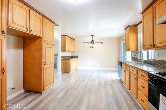 Building Photo - 2857 S Desert Forest Ave