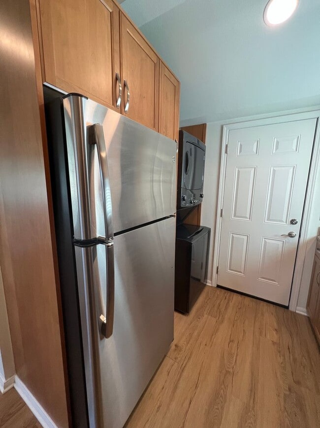 Building Photo - Charming, Open Concept, Single, Granada Hills ADU! Ready for Immediate Move-In!