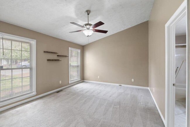 Building Photo - 709 Sandburg Pl