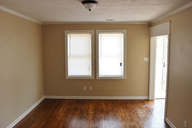 Building Photo - 1235 Dyer Pl