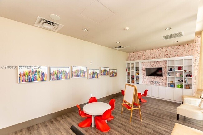 Building Photo - 5300 Paseo Blvd
