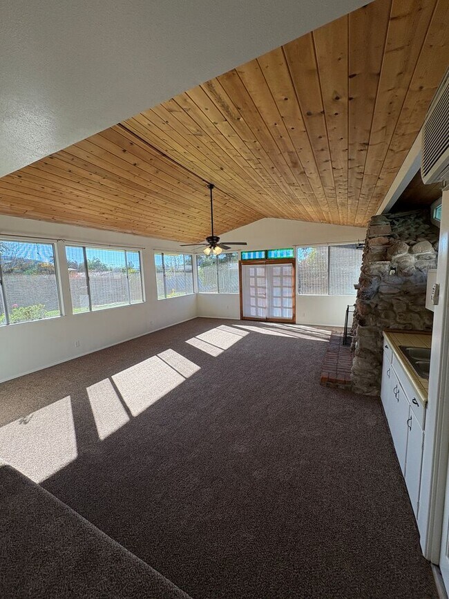 Building Photo - 217 Gridley Rd