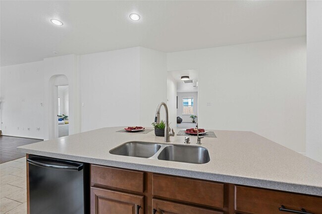 Building Photo - 1701 Hidden Springs Path