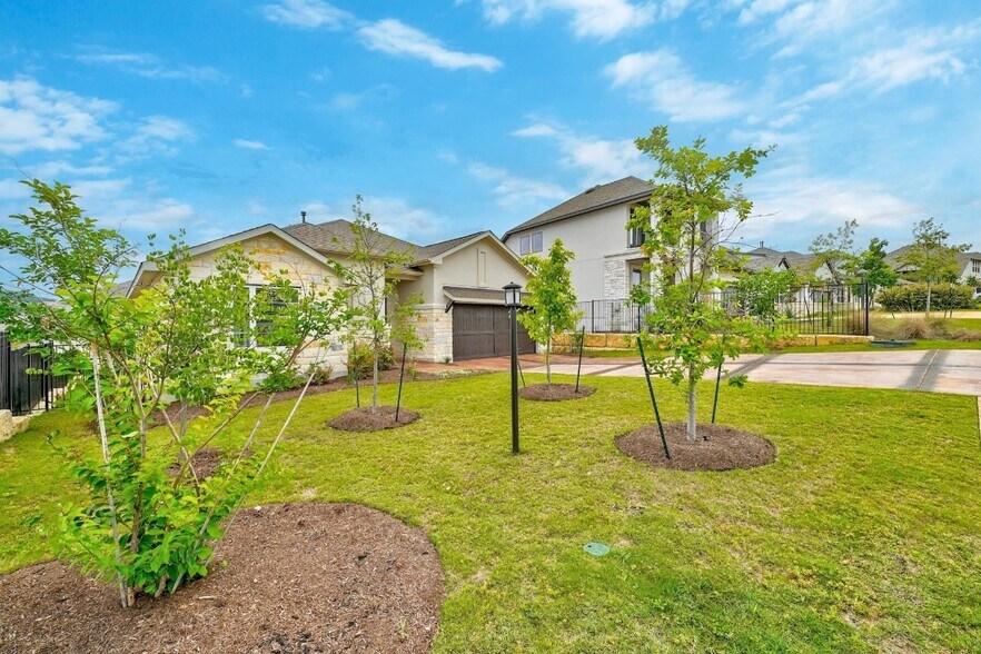 Building Photo - 513 Elworth Path