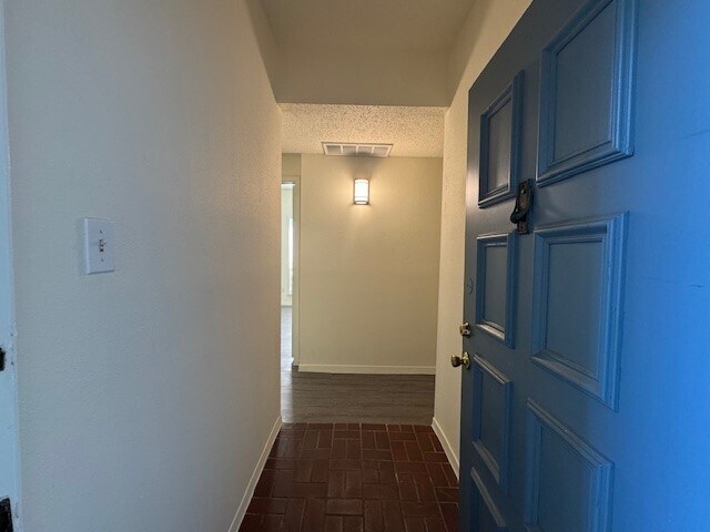 Building Photo - 8370 Jorine Dr