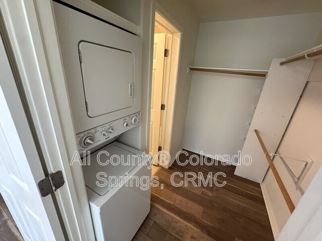 Building Photo - 5030 El Camino Dr