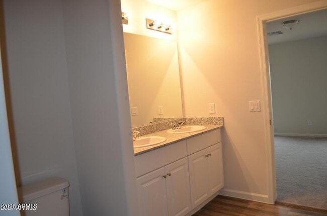 Building Photo - 2367 Oakmont Ln
