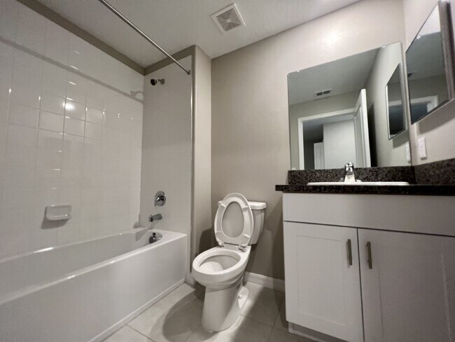 Building Photo - "Charming 3-Bed townhouse in a Gated Community has 2.5 Baths, 1650 Sq Ft  – New Flooring and New ...