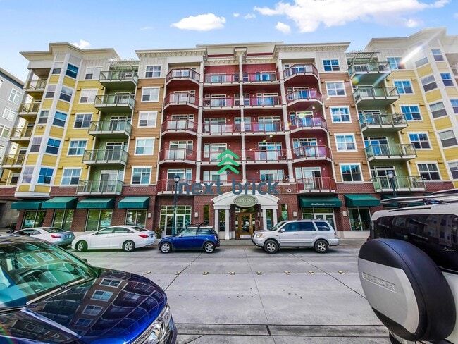 Primary Photo - 1 Bed and 1 Bath Stunning Redmond DT Condo...