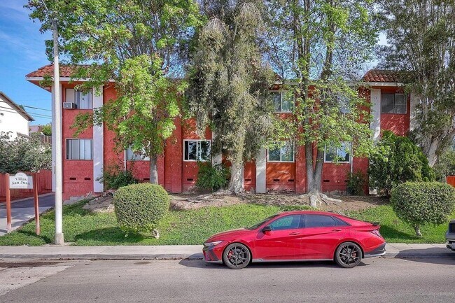 Building Photo - 9948 San Juan St