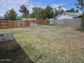 Building Photo - 143 S Olive