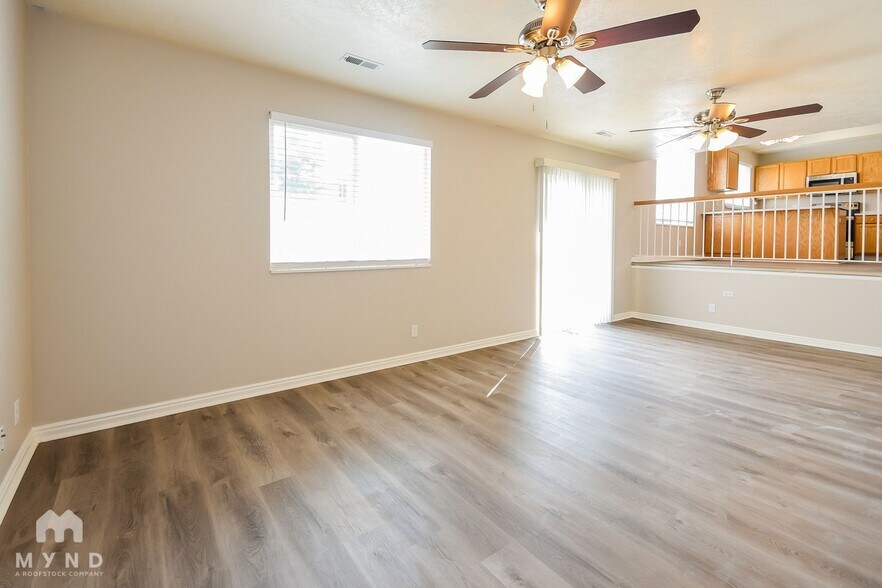 Building Photo - 5463 Ridge Hollow Way