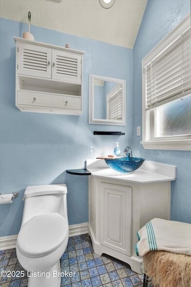 Building Photo - 7405 Ridan Way