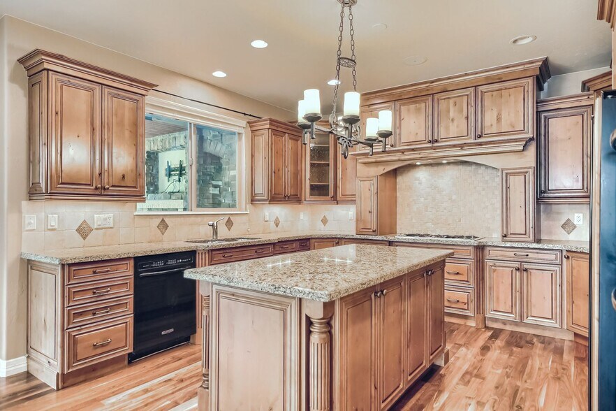 Building Photo - 9701 Sunset Hill Pl