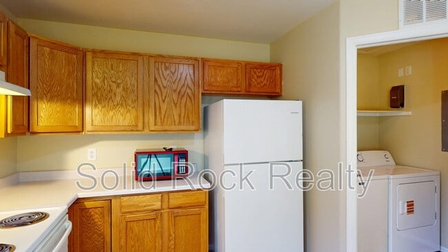 Building Photo - 4919 Leland Point